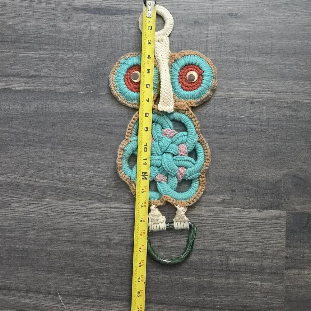 1970's Style Macrame Owl Wall Hanging Towel Holder Retro Boho MCM Green Brwn Vtg